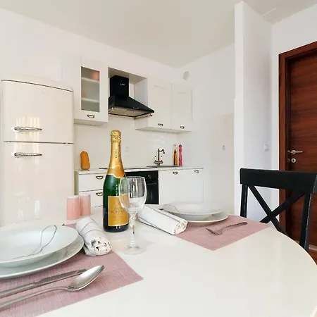 Apartment Seaview Gabriela *